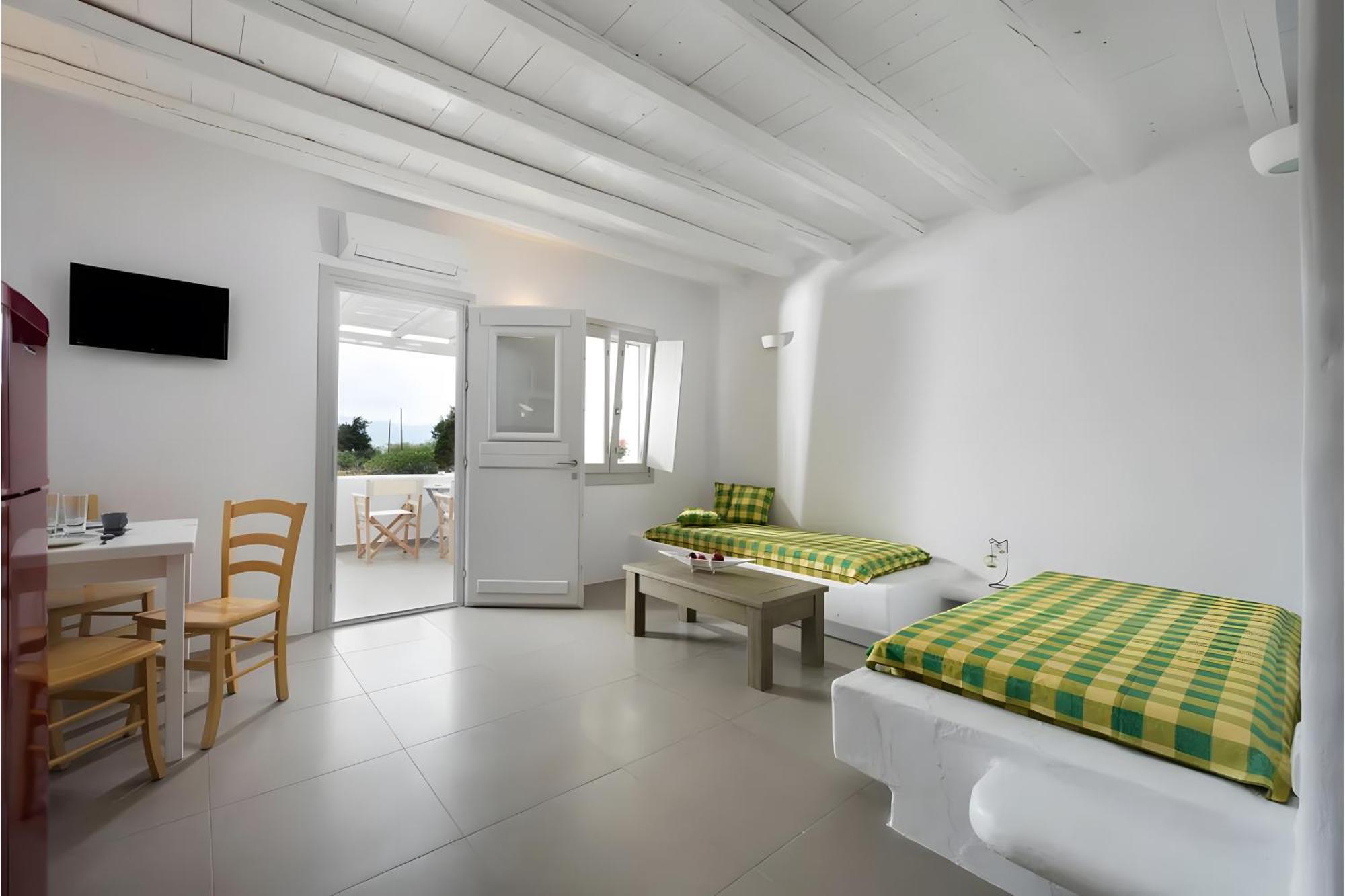 Maisonette No 3 90 Squares Meters Kímolos 外观 照片